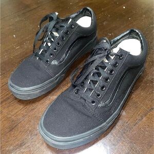 Vans men size 8, womens 9.5, worn only a few times